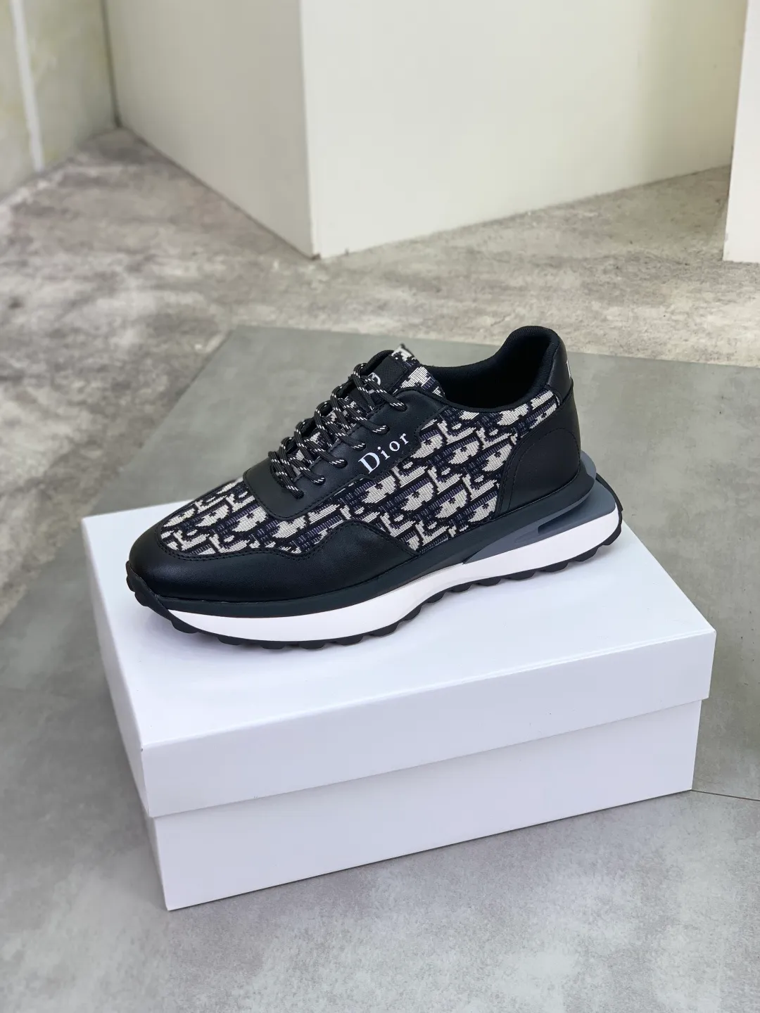 Men's Men's Shoes💰P440💰[New Style]🆘[Dior] 2025 Dior Original Lace-up Low-top Men's Shoes Classic casual shoes 🔥This model is the official classic model, with high quality and made by famous original designers. It is made of high-quality cowhide with original materials➕Comfortable and breathable mesh lining➕Pigskin insole. The perfect last shape and generous and fashionable design have attracted many consumers. Suitable for drivers to drive🚗. What you want is the highest quality in the market. Color: 3️⃣Color code number: 38--44 (45 customized)
